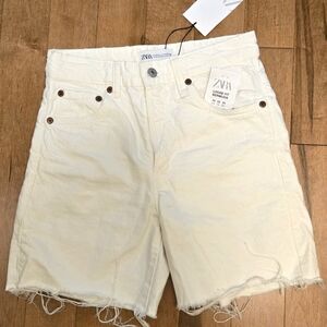 NWT Zara Mid Rise Off-White Loose Fit Bermuda Shorts
